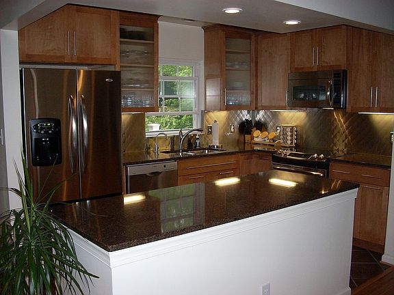 3rd image of 5812 Toole Dr