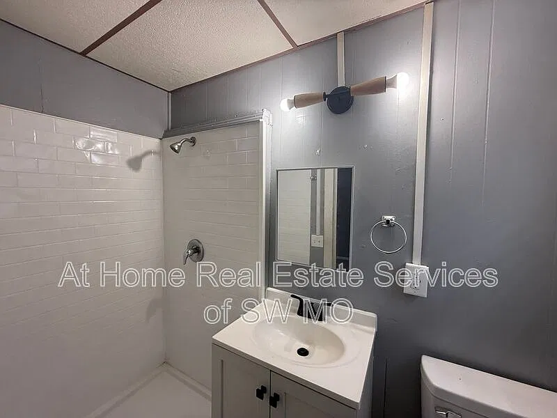 1 bed, 1.0 bath, 512 sqft, $900 — Photo 4