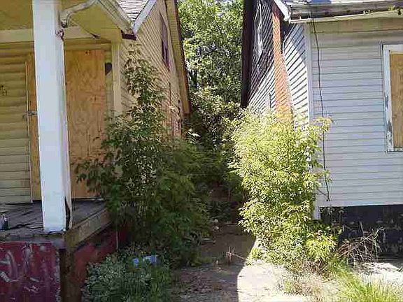 13595 Cloverlawn