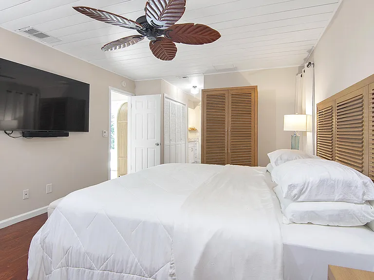 19 Pinehill Trl E — Photo 18