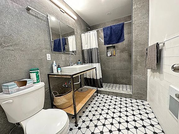 5th image of 25 Jay St APT 201