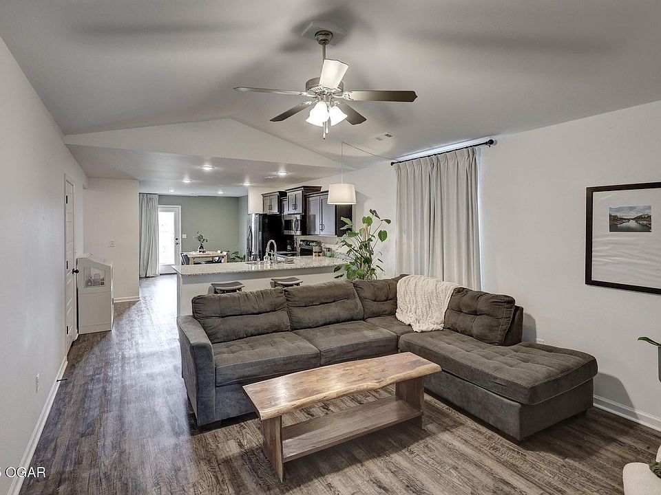 2nd image of 2402 Virginia Ave