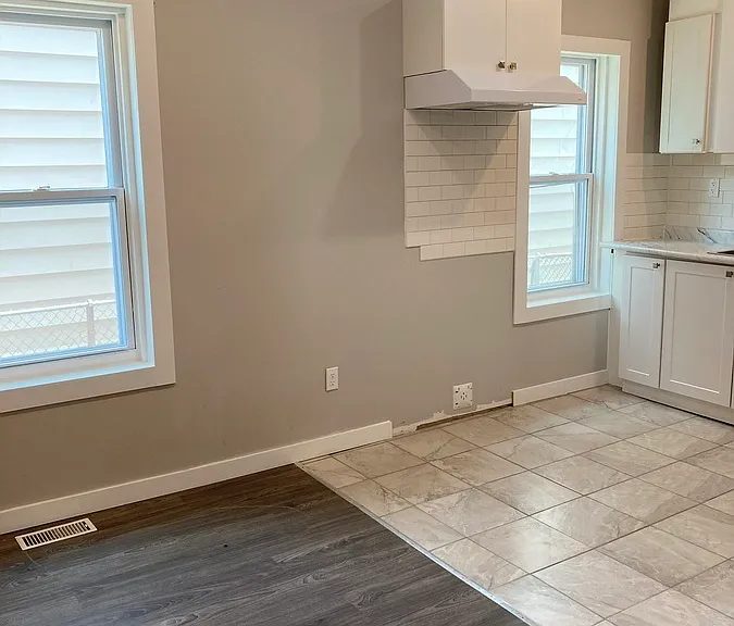 956 Tuscarora St — Photo 1