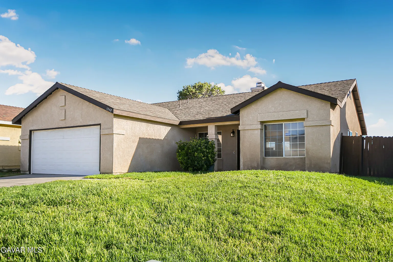 1048 Sequoia Ln photo 1