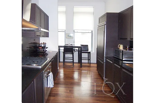 Rented by Fox Residential Group | media 6