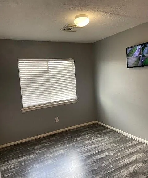 7903 Dairy View Ln — Photo 6