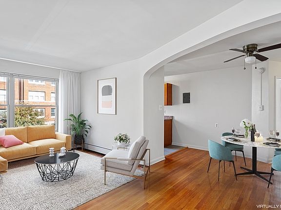 Spacious Living/Dining Room