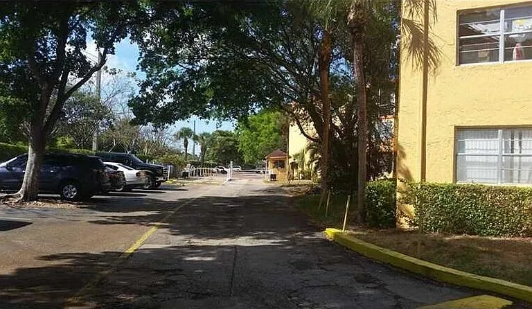 4304 NW 9th Ave #3-3B — Photo 17