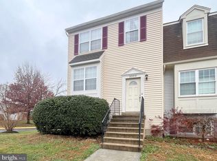 3350 Oakshade Ct, Fairfax, VA 22033