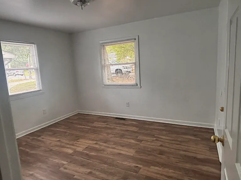 2021 Textile Dr — Photo 8