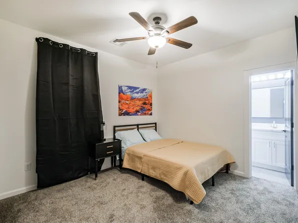 (undisclosed Address), Houston, TX 77028