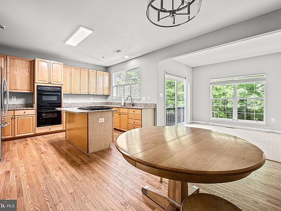4th image of 8107 Mallard Shore Dr