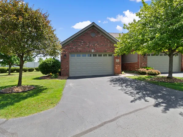 830 Boxwood Dr, Munster, IN 46321