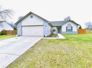 888 Millbrook Dr, Avon, IN