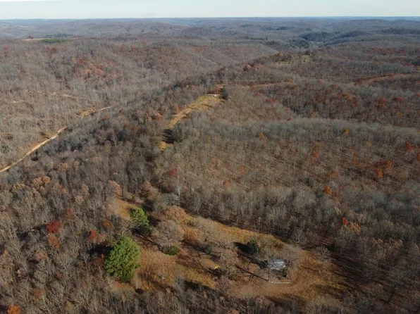 284 Stark Springs Ln, Batesville, AR 72501