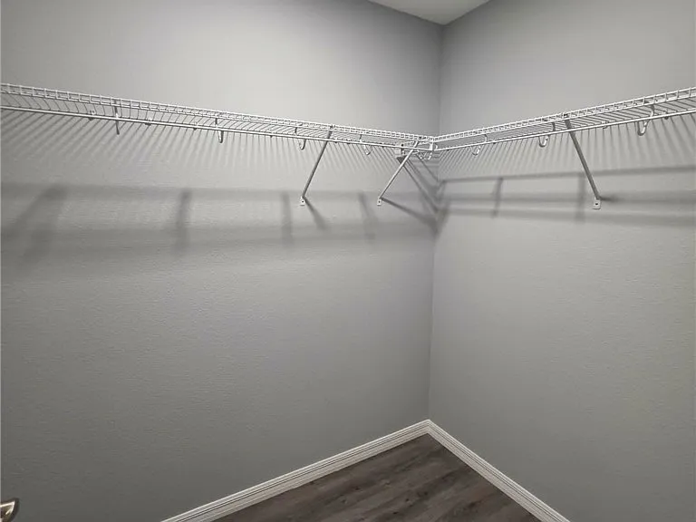 7871 N Golfview Dr — Photo 3
