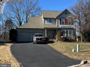 10274 Racquet Cir, Manassas, VA 20110