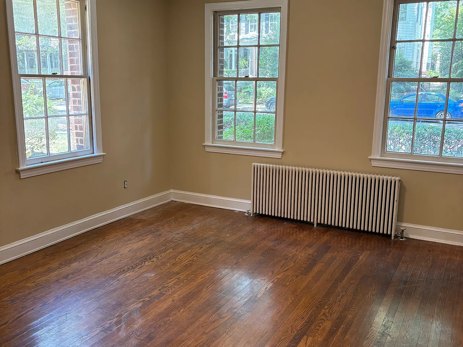 2 bed, 850 sqft, $2,295 — Photo 4
