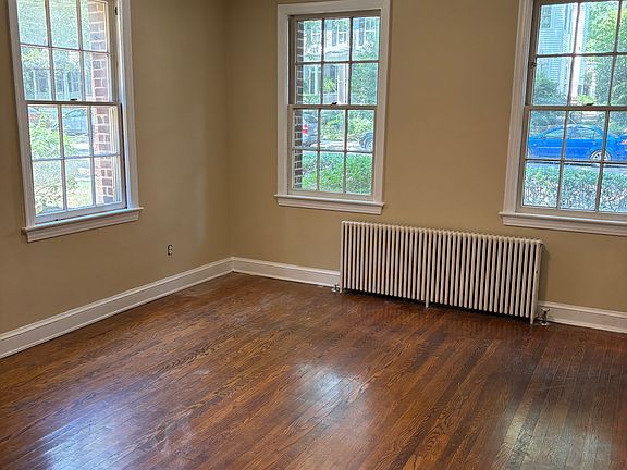 4th image of 4486 Macarthur Blvd NW APT 2