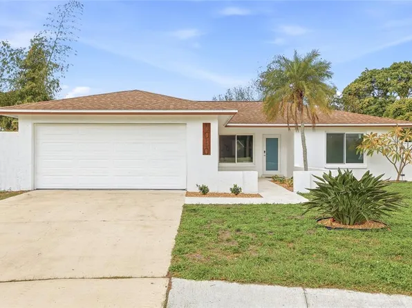 6050 Garmouth Way N, Saint Petersburg, FL 33709