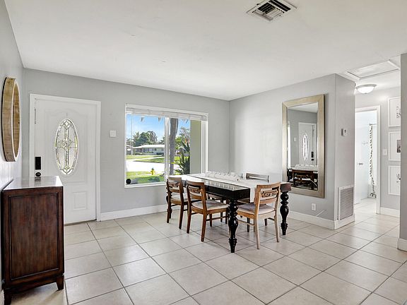 4th image of 6202 NW 15th Court