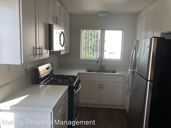 4th image of 2138 Thomas Ave APT 1