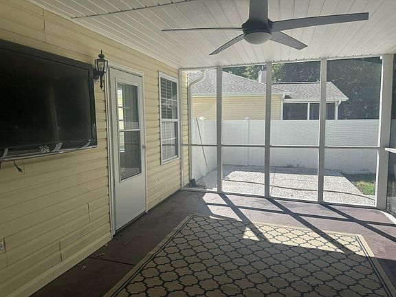 4th image of 1616 Langley Dr.