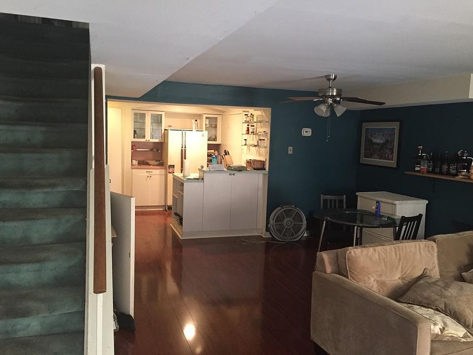 2nd image of 55 Hamilton Cir