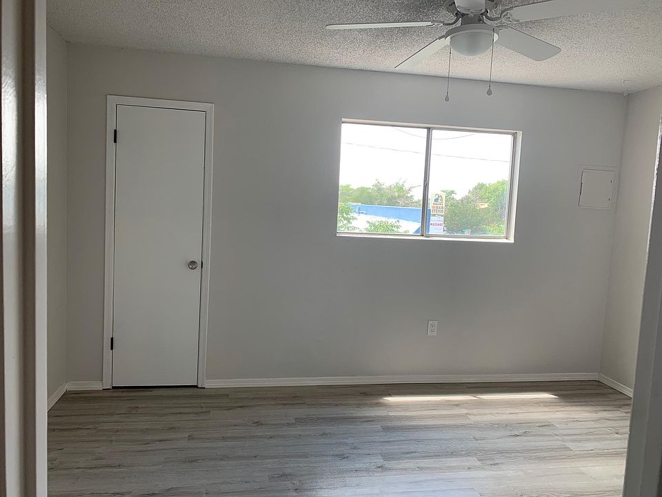 2nd image of 2925 Muriel St NE APT 4