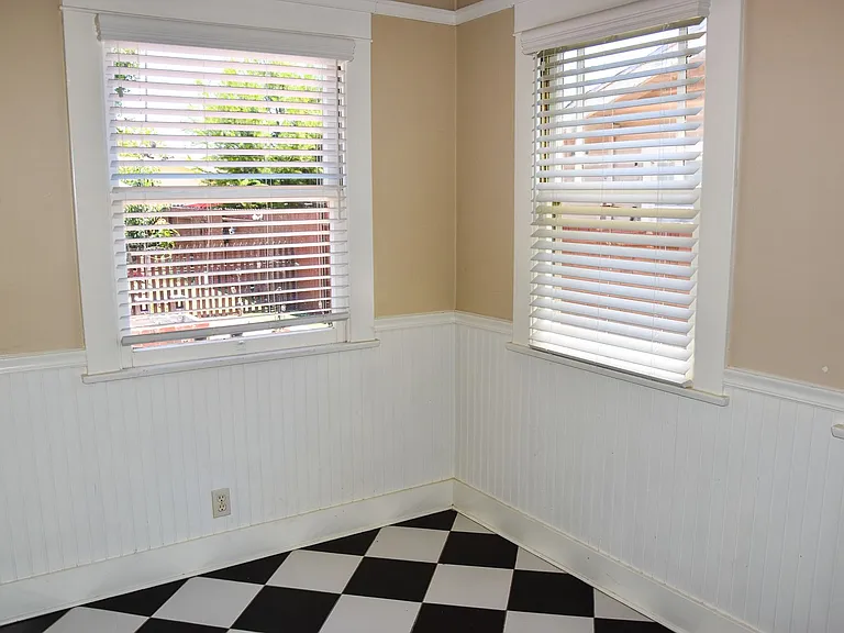 169 N Harwood St — Photo 55