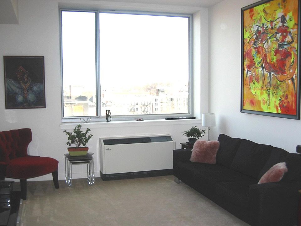 1st image of 40 W 116th St APT A807