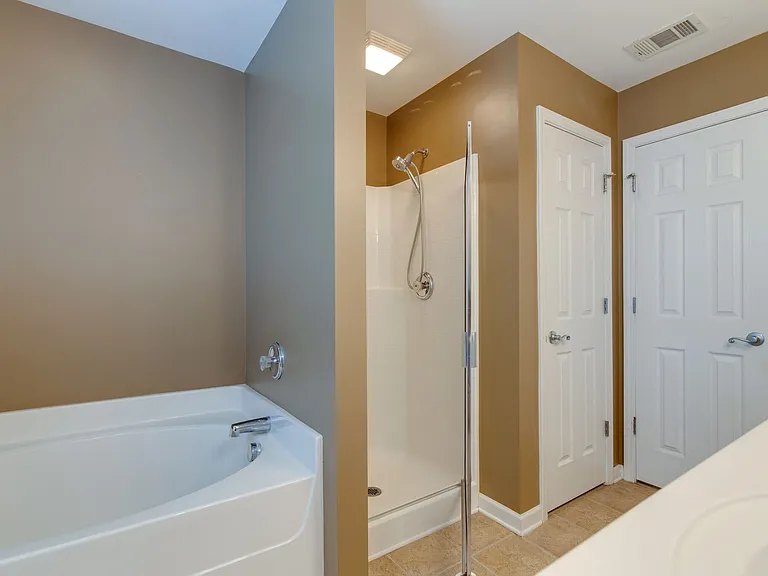 7802 Kemberton Dr W — Photo 13