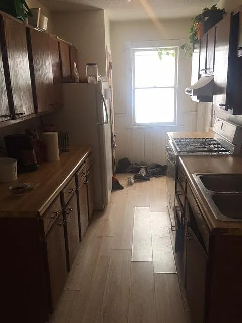 3 bed, $1,500 — Photo 3