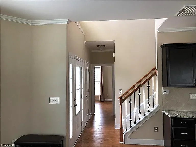 4031 Canterwood Dr — Photo 11