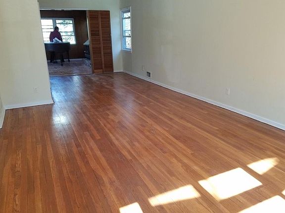 5th image of 9 Moreland Ct