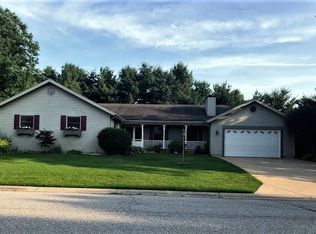 14934 Fairfield Dr, Granger, IN 46530