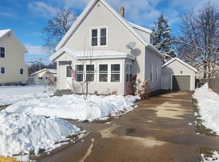 106 E Hudson St, Mazomanie, WI 53560