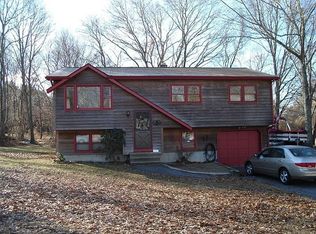 10 Lakeside Dr, Westerly, RI 02891