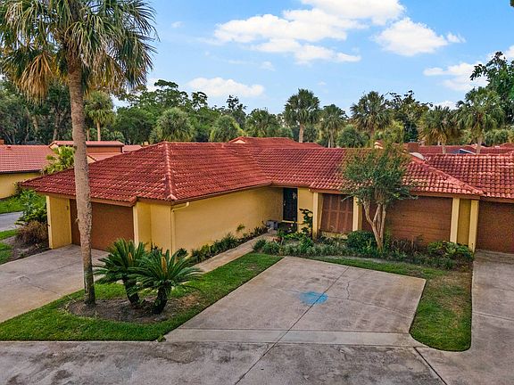 2nd image of 5059 Jamaica Cir
