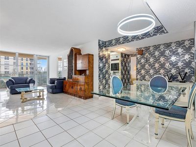 230 174th St APT 409, Sunny Isles Beach, FL, 33160