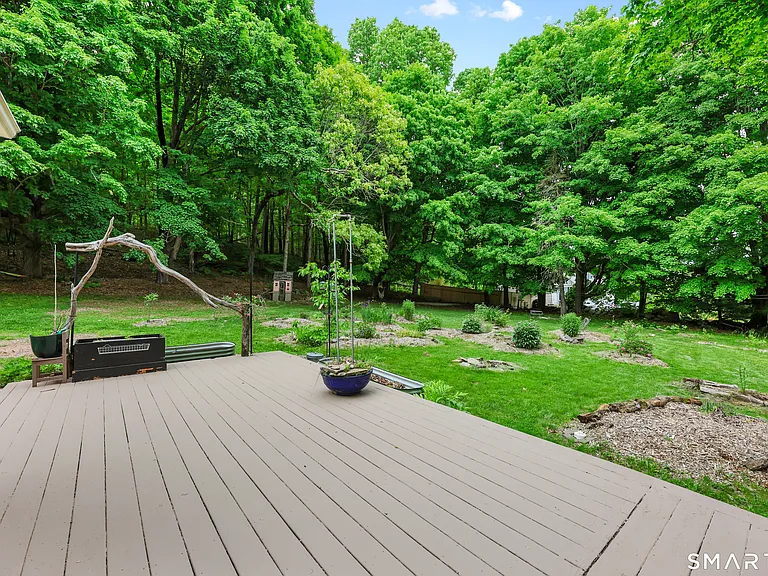917 Hopewell Rd — Photo 3
