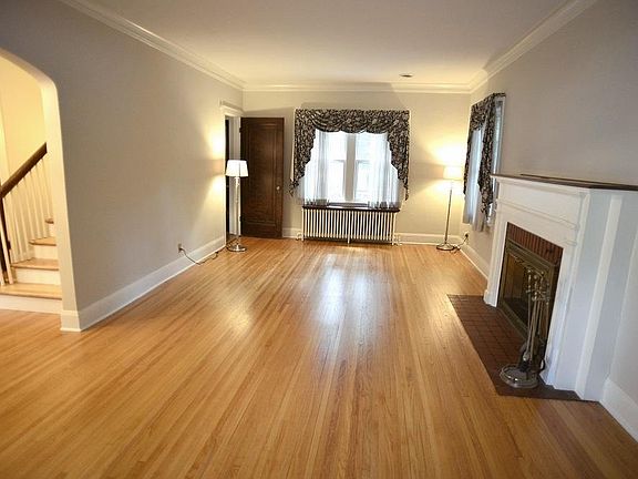 4th image of 2304 Carter Ave