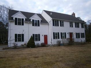 195 Ashumet Rd, Mashpee, MA 02649