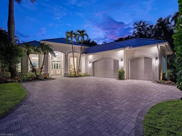 2363 Crayton RD, NAPLES, FL 34103