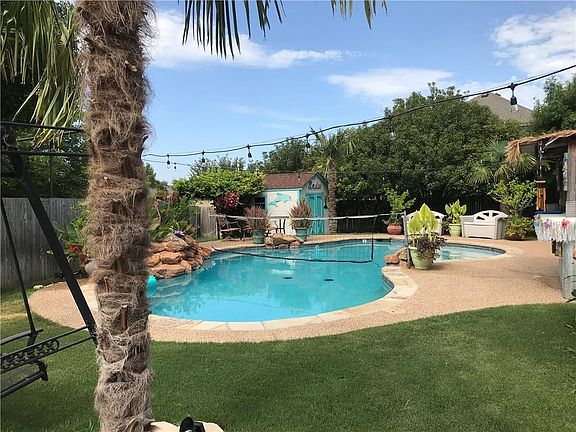 4th image of 528 Kempson Ct