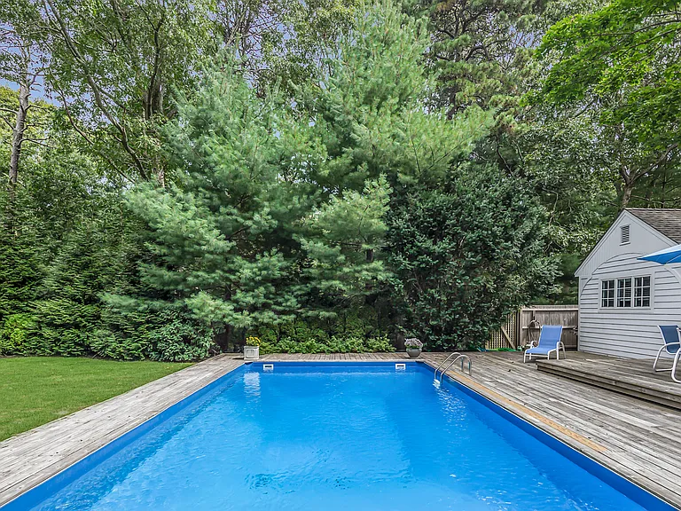 39 Roxbury Ln — Photo 20