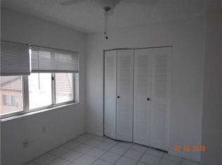 208 Riviera Cir, Weston, FL 33326