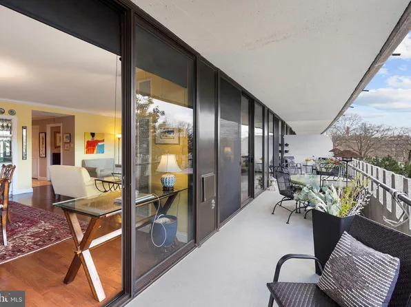 2700 Virginia Ave NW Unit 303, Washington, DC 20037