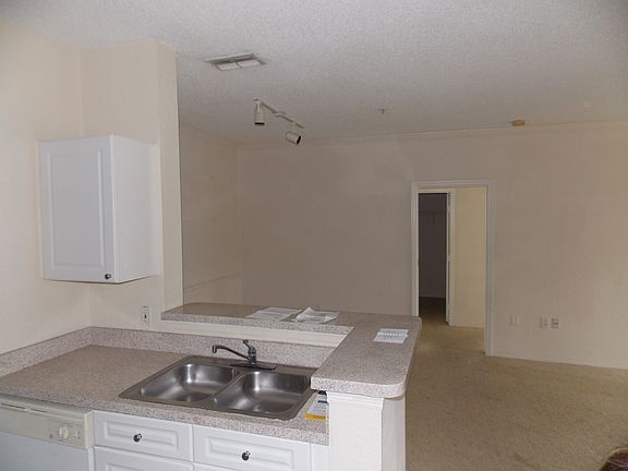 4th image of 18001 Richmond Place Dr APT 436