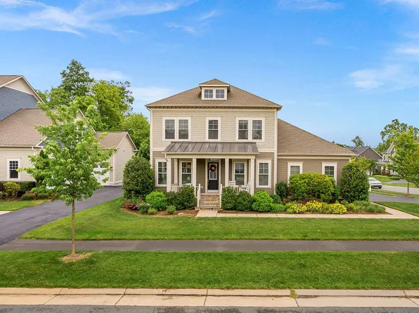 41953 Paddock Gate Pl, Ashburn, VA 20148